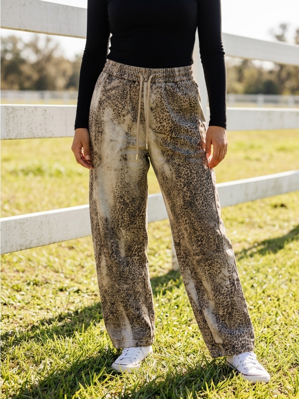 DAVI & DANI NWT Washed Taupe Leopard Print Balloon Toggle Hem Denim Pants